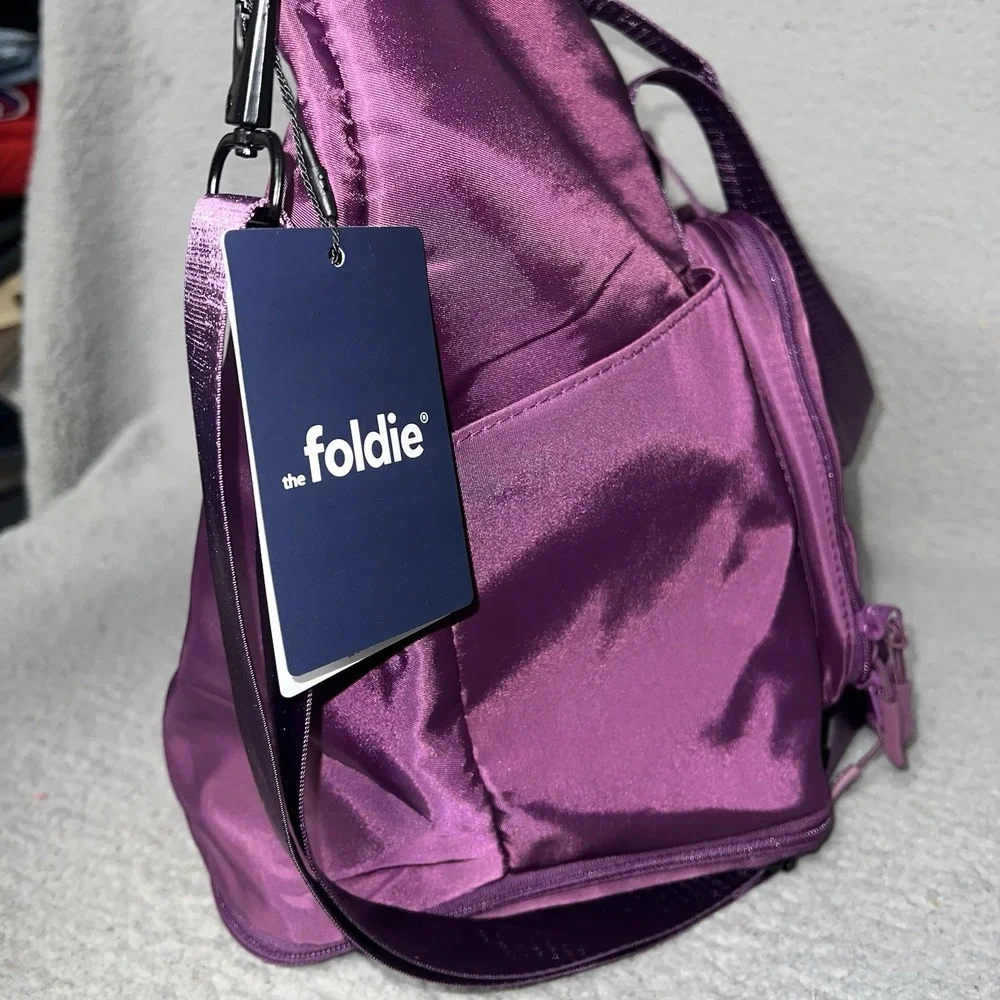 The Foldie nwt foldie